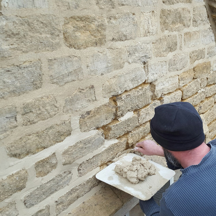 lime-pointing-stroud